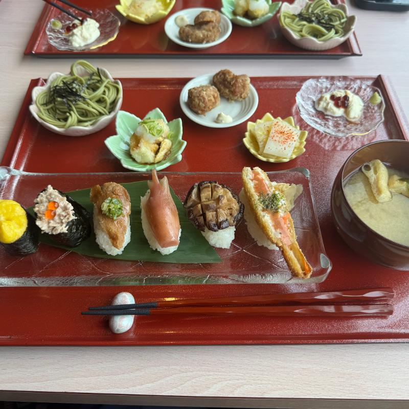 Omakase Vegan Sushi Obanzai Set