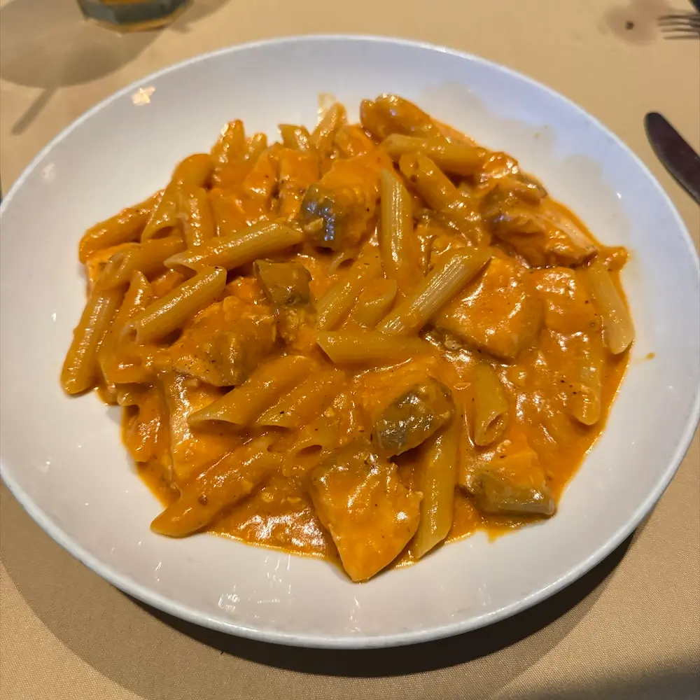 Salmon Penne Vodk