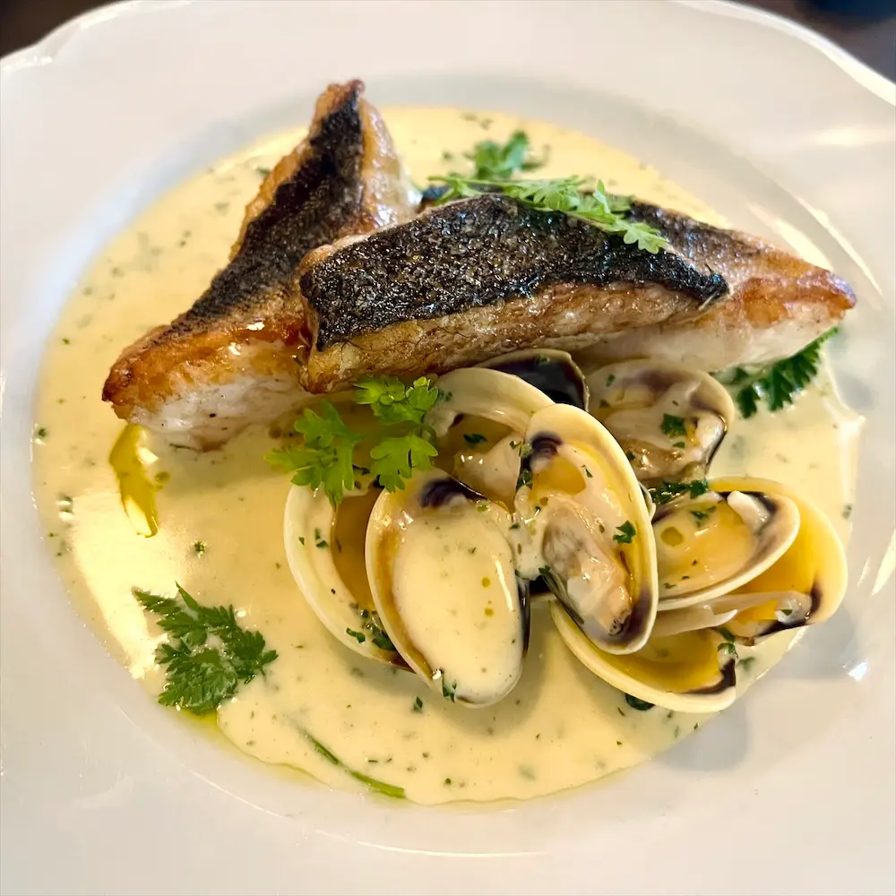 Flathead, Clams, Tarragon And Vermouth Sauce