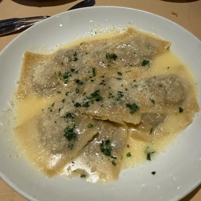 Ravioli Di Manzo Al Burro Chiarificato E Parmigiano